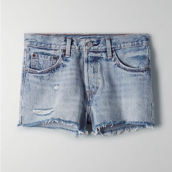 Aritzia Levis 501 Denim Shorts - Picture 1 of 3